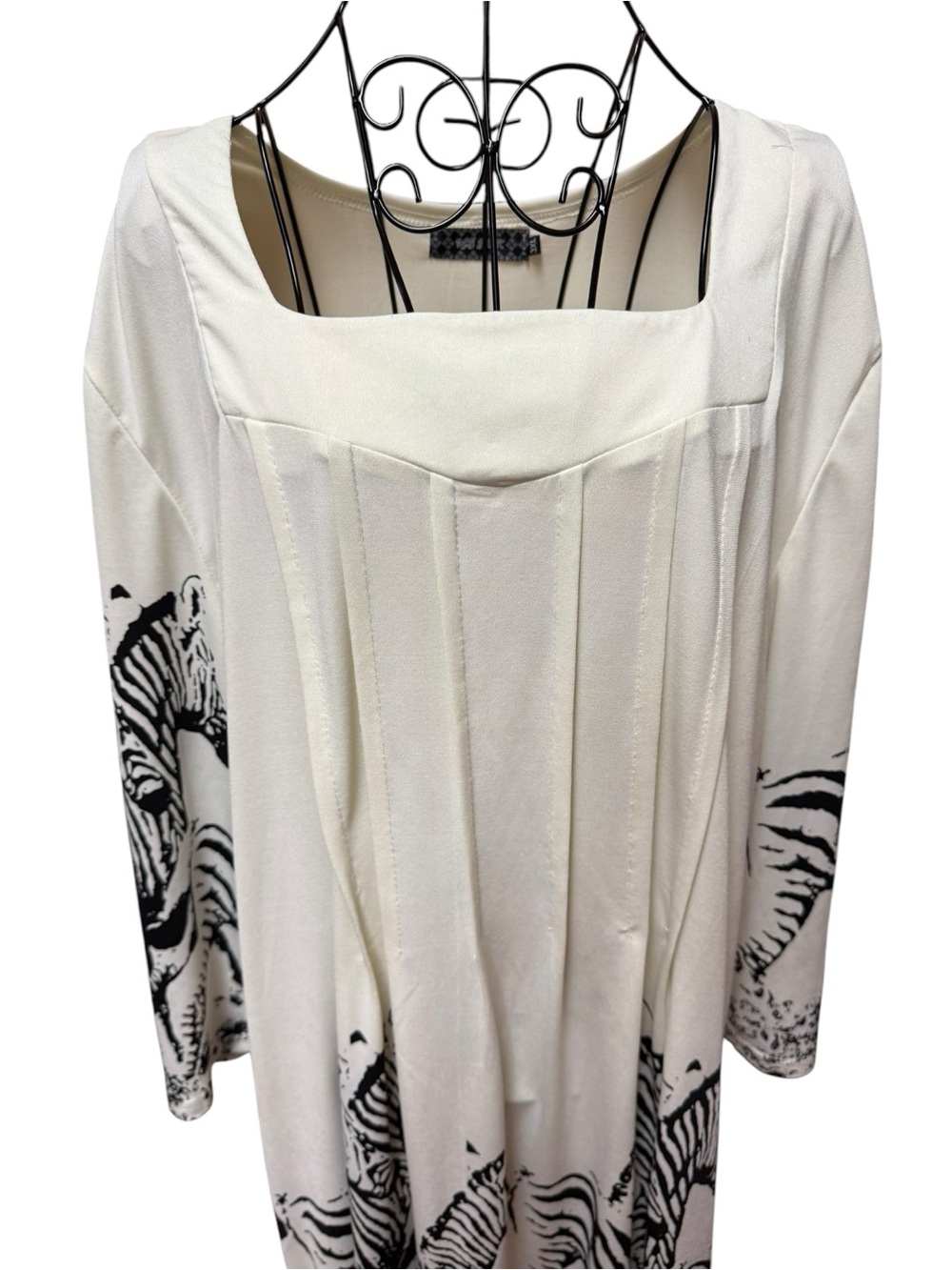 Ivory Zebra Graphic Long Sleeve Tunic Dress 3X - Picture 4 of 9